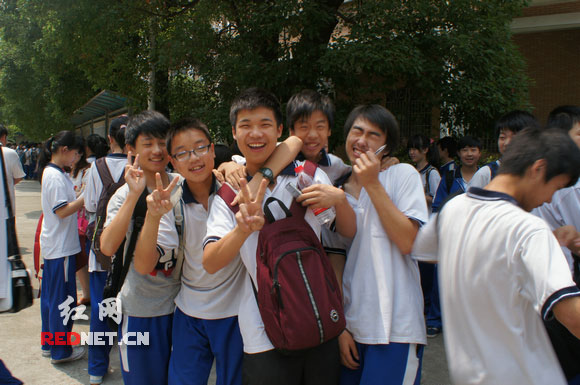 2012长沙中考的时候初一初二的会不会放假?-