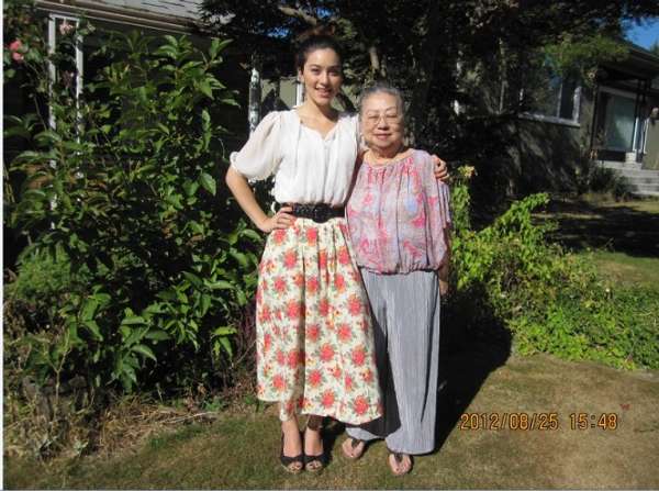 混血美女亮相《中国藏歌会》总决赛再度唱响天