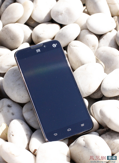 td新机中兴u956评测:5吋720p+四核处理器