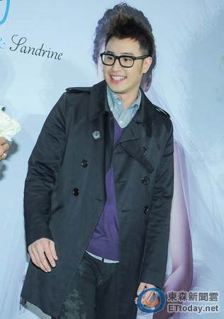 潘玮柏遭指控迷奸女歌迷 经纪人怒斥：荒谬