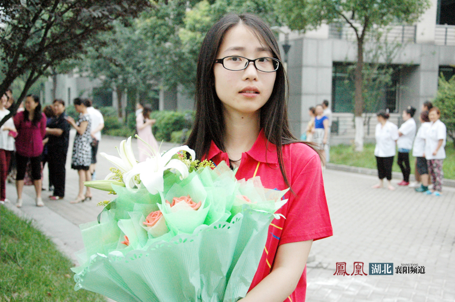 凤凰湖北襄阳频道专访湖北2015高考文理科状