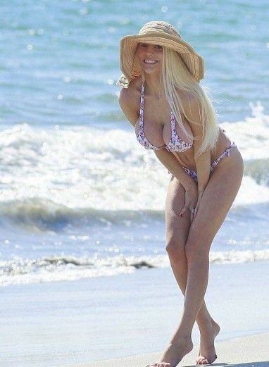 18岁假胸<em>嫩模秀</em>世界波_时尚频道_凤凰网