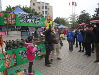 <em>娃哈哈格瓦斯</em>俄罗斯<em>美女</em>营销抢眼球_广州频道