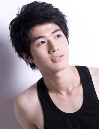 陈学冬妈妈反击导演欺负儿子郭敬明为戚薇鸣不