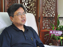 育人者：龚克