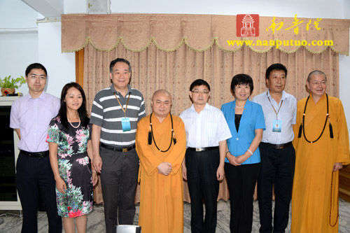 国佛教协会代表团一行拜访高雄文殊讲堂慧律法