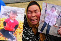 河北一幼儿园抢生源投毒致死案开庭