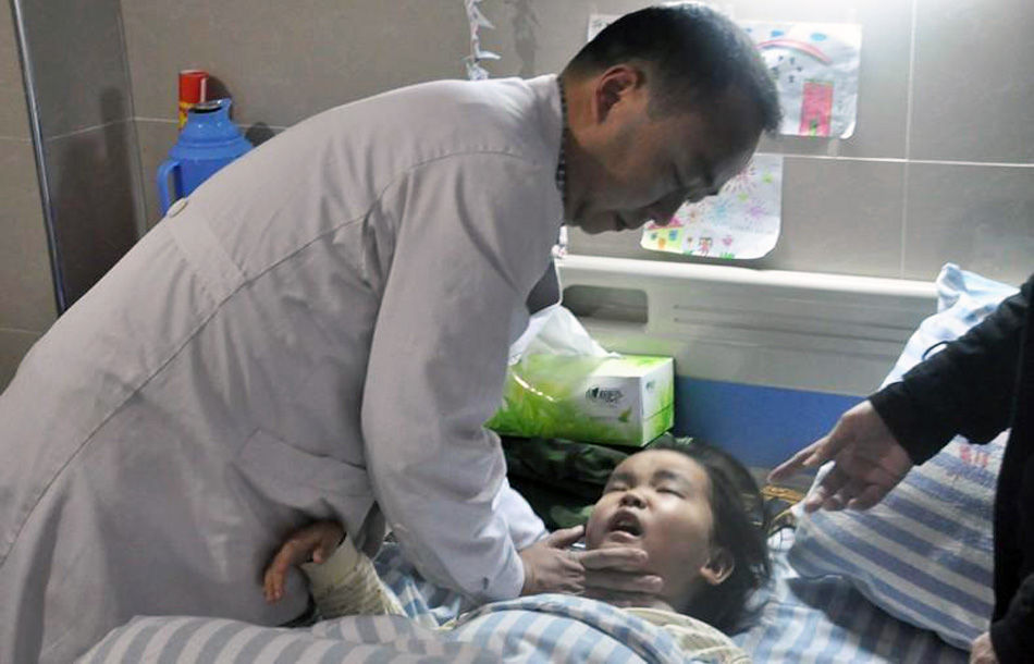 神经外科医生吴斌_神经外科医生收入(2)