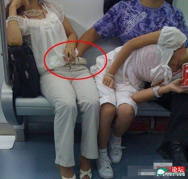 各式美女走光图片