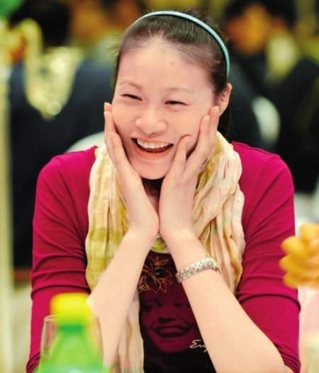 排球<em>姑娘</em>赵蕊蕊写作3年 携<em>小说</em>冲击<em>科幻</em>星云