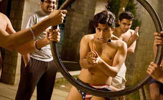 “2B”青年欢乐多——盘点经典的“脑残”喜剧片 