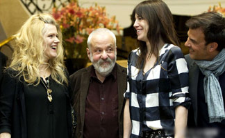 [高清]柏林电影节主席率众评审会见媒体