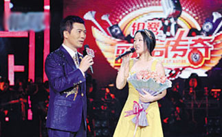 [高清]杨钰莹录制节目被问“姐弟恋”翻脸怒喝