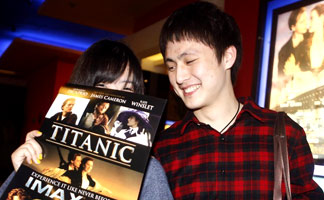 [高清]3D《泰坦尼克号》首映 80后重温旧梦