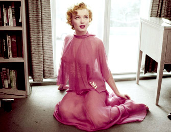 梦露去世50周年再曝最新玉照