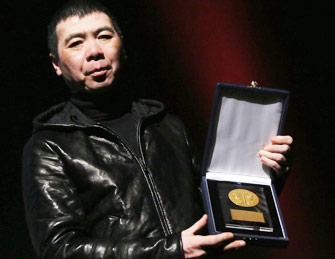 冯小刚《一九四二》获金蝴蝶奖