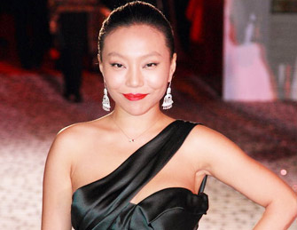 香港富豪嫁孙女 万宝宝性感捧场