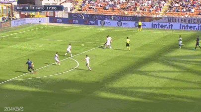 国米耻辱夜任意球却玩出经典 急速快发破门(动图)