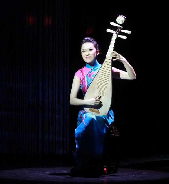 一把琵琶弹奏天下 赵聪音乐会为民乐扬眉吐气_辽宁频道_凤凰网