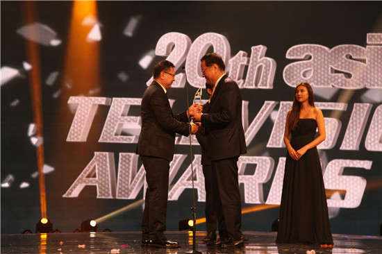 亚洲电视大奖颁奖礼举行 刘长乐获杰出贡献奖(图)_海南频道_凤凰网