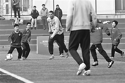 《中国青少年校园 足球发展项目》实施