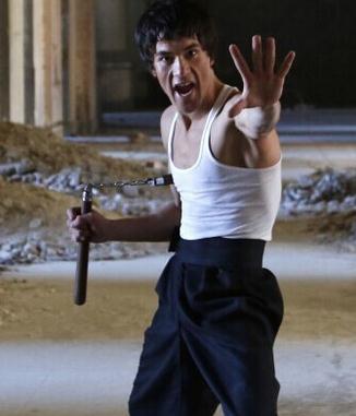 阿富汗版李小龙写真全集曝光相似度99% 李小龙死亡真相大起底 - 阿富汗版李小龙,阿富汗版李小龙图片,阿富汗版李小龙识破,阿富汗版李小龙个人资料 - 东南教育网