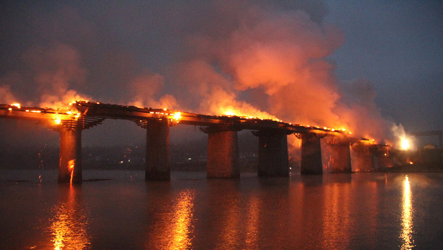 重庆濯水风雨廊桥失火烧毁 有亚洲第一之称