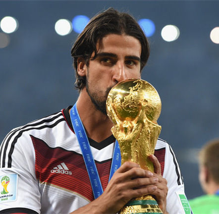 赫迪拉经纪人否认与枪手蓝军接触:正在与皇马