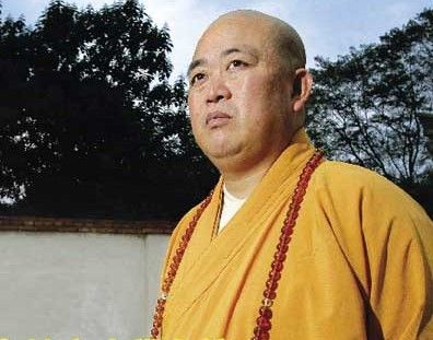 释永信将率少林武僧团在俄罗斯红场表演少林功