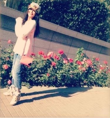 舒淇秀街头自拍照 笑容灿烂(图)