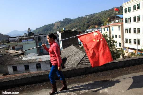 缅甸战事直击:克钦军主要据点失守 转入山区游