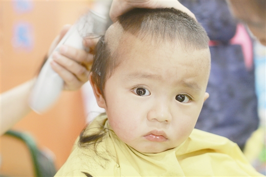 头发 宝宝胎毛 不要剃光!