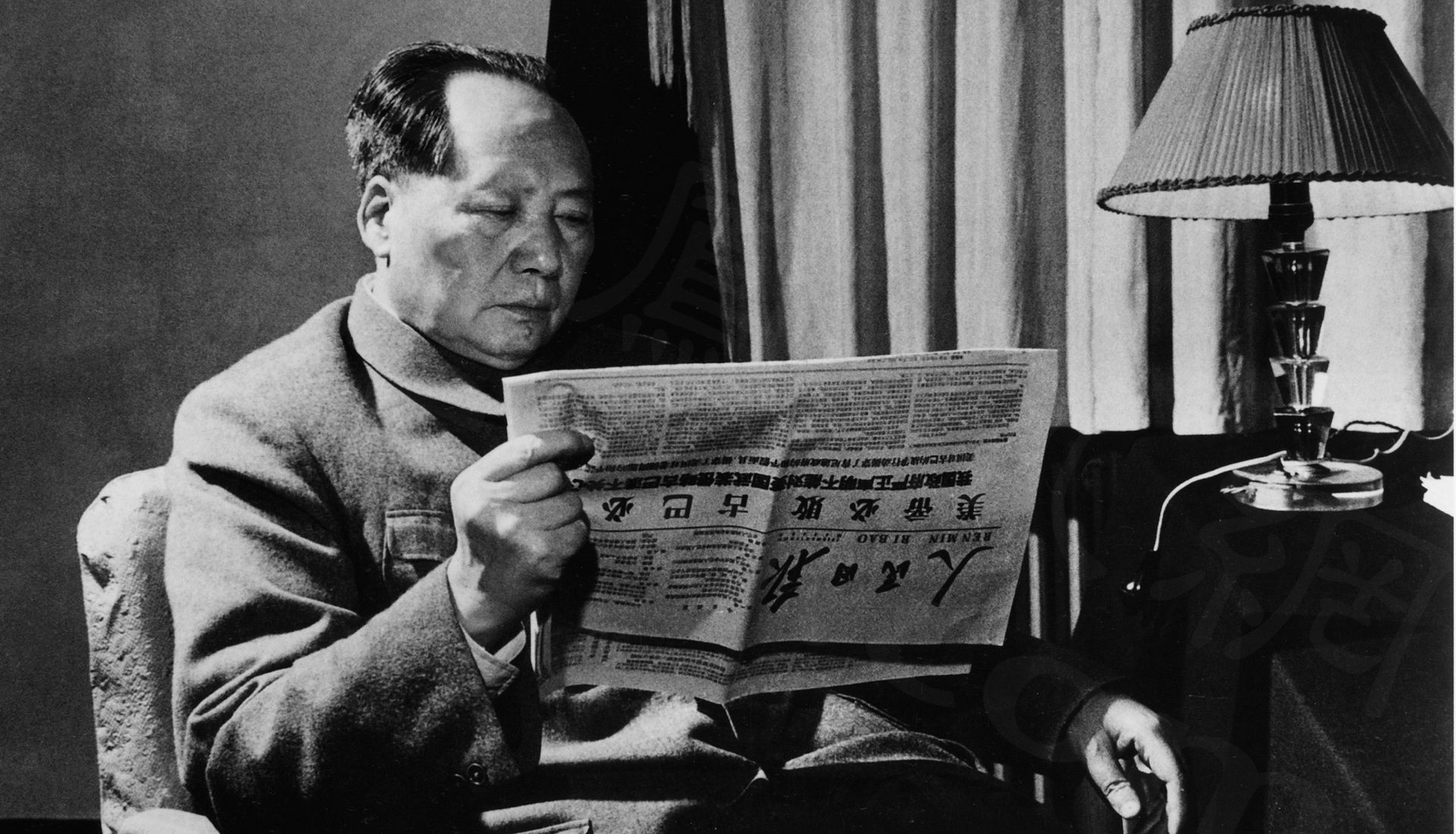 1961年毛泽东读人民日报