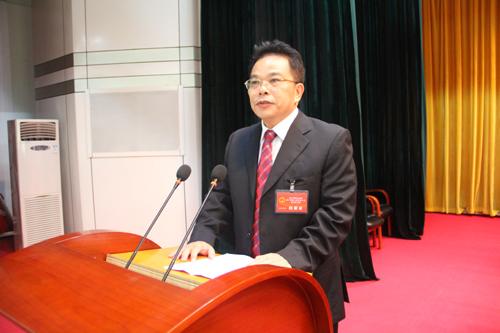 林安当选为昌江黎族自治县人民政府县长