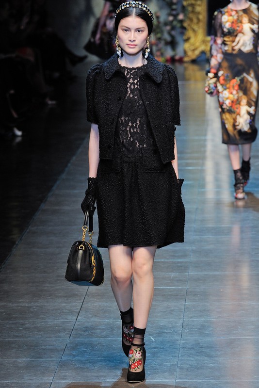 dolcegabbana衣服价格,dolcegabbana鞋子价格 黑色巴洛克极现奢华美感 dolce & gabbana 2012秋冬发布 (63/75)