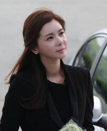 杜鹃之巢78集国语剧情预告:花英不甘寂寞傲娇