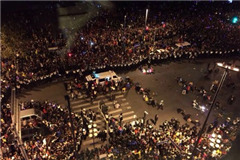 <em>12.31</em>上海踩踏事件:别让生命之花如此凋零_西