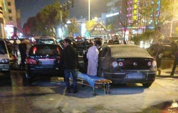 3��30������̨��·������·�Ŵ������һ��γ�����¹ʣ�һ��Ů�Ա�������4��1�գ���֪���߸��߼��ߣ�����ʵ��һ��&ldquo;ԭ��&rdquo;ŭɱ&ldquo;С��&rdquo;�ĲҾ硣&ldquo;�����γ���һ��40��������ӵġ�30������&hellip;