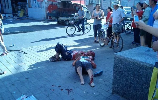 �����ж�����һ�ҵ����24���糿����ȼ����ȼ�¼����¹����2��������4�������ˣ�21�����ˡ�Ŀ���߳ƣ��·�ʱ����һ�����죬��Ȼ��Ϳ����鲣�������ɣ��м�����·�������������ˡ��� ��