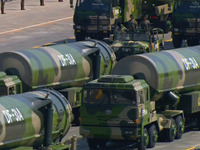中国洲际反舰导弹曝光 射程可超一万公里