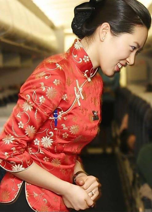 厦门航空空姐_朝鲜高丽航空空姐_厦门航空空姐收入