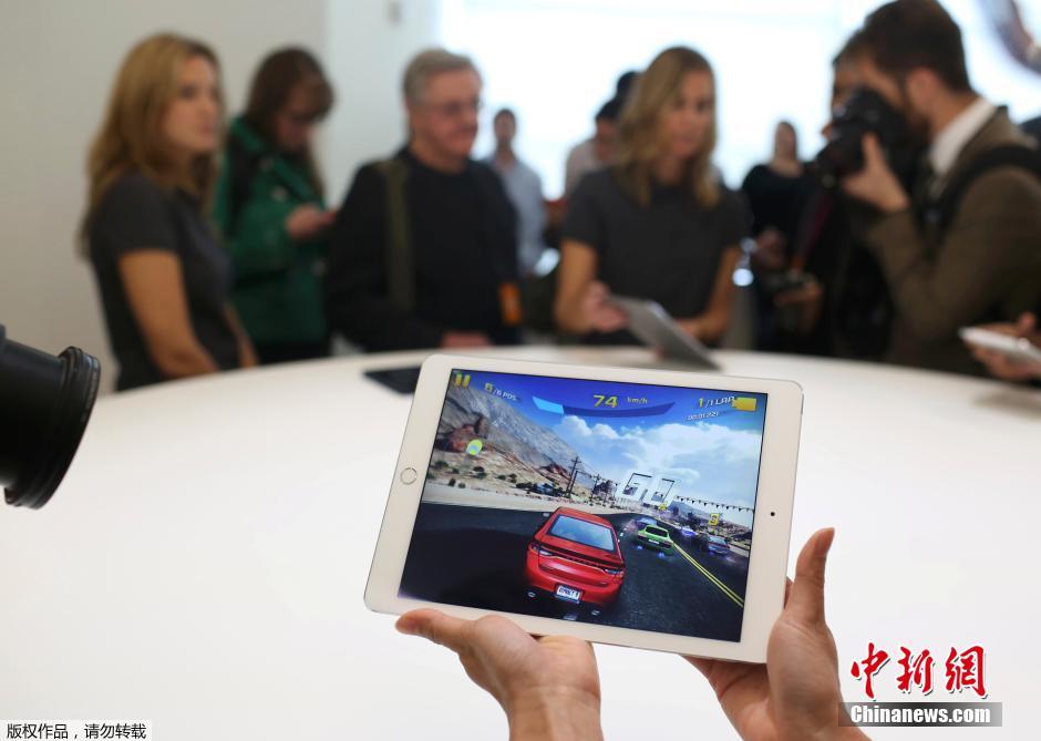 ...10月17日,苹果公司在其加州总部召开新品发布会,推出iPad Air 2...图片 54414 940x669