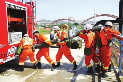 兰州市公安消防支队:应急防汛演练筑牢安全防