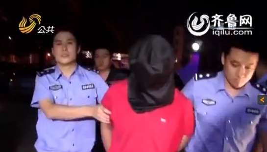 新闻早班车 > 正文 原标题:德州罪犯除夕杀人逃21年 埋名云南结婚生子