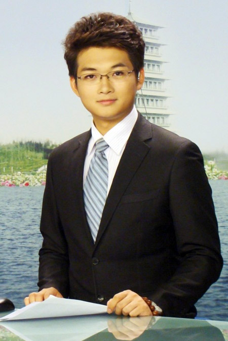 凤凰语飞 锵鸣天下--复赛评委李政良