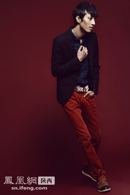 凤凰语飞 锵鸣天下--复赛评委李政良