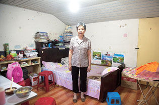 记者在安徽省六安市毛坦厂镇金安中学采访时看到,高三年级学生充分