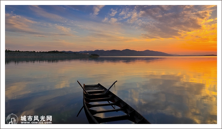 湖北洈水风景区:融合江南秀色与北国壮美