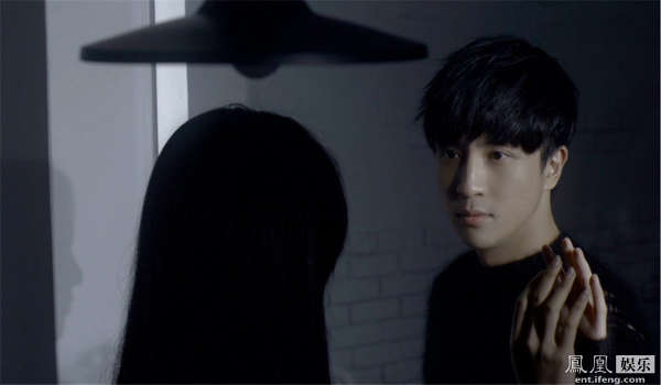 薛之谦《绅士》 MV 正式发布 与 裴涩琪 上演跨