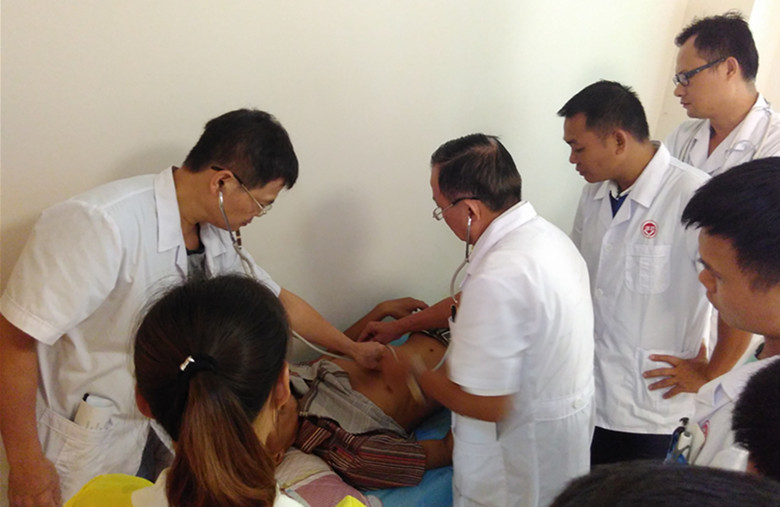 海南人和戒毒医院全力挽救生命 被家属称为白